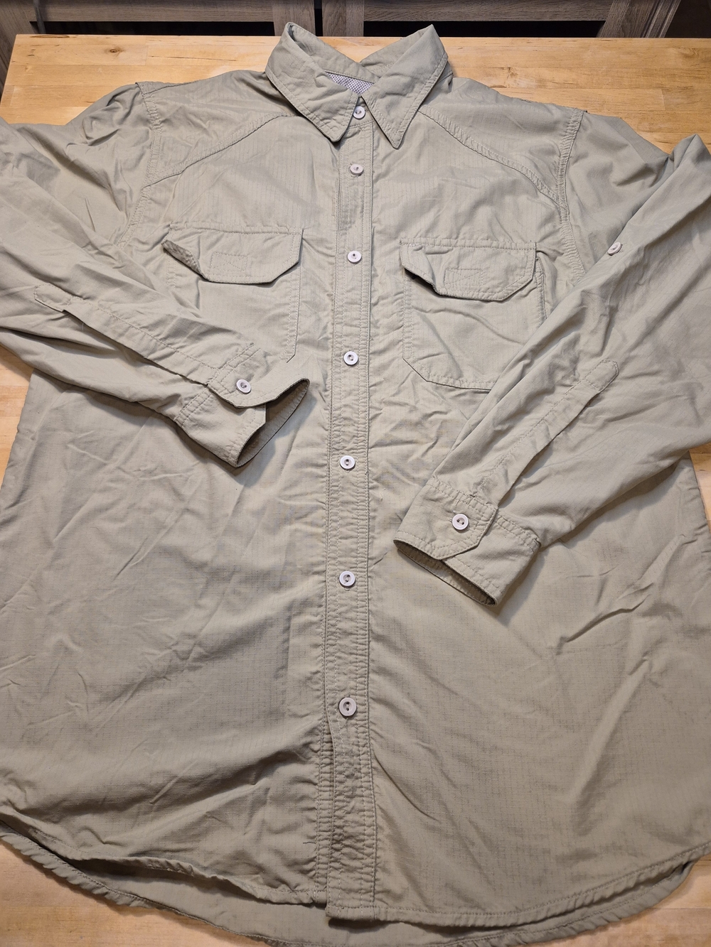 Men's Casual Button-Down Shirt in Light Khaki